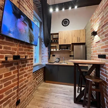 Apartment в самому центрі львова в проїзді крива липа Lviv