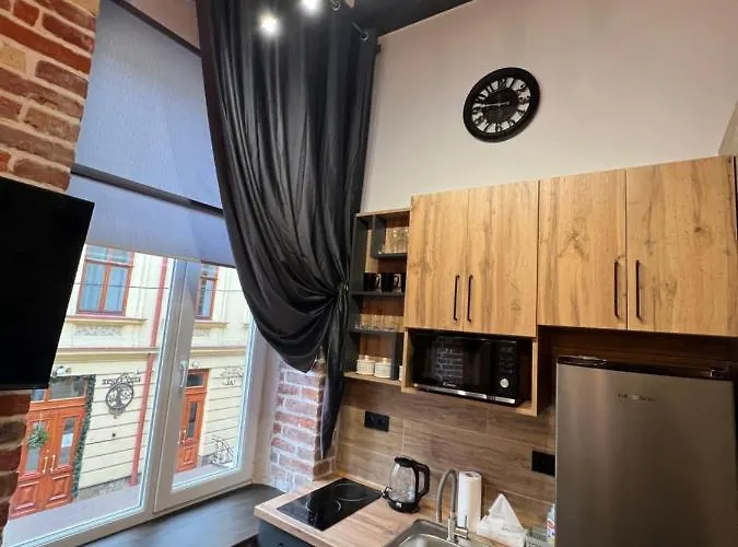 Apartamento в самому центрі львова в проїзді крива липа Leópolis